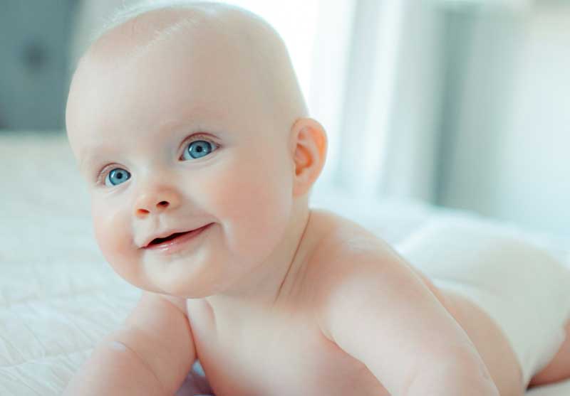 Cute Blue Eyed Baby Image