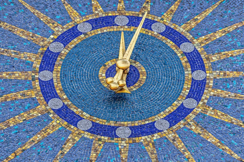 Clock on the mosaic tiles